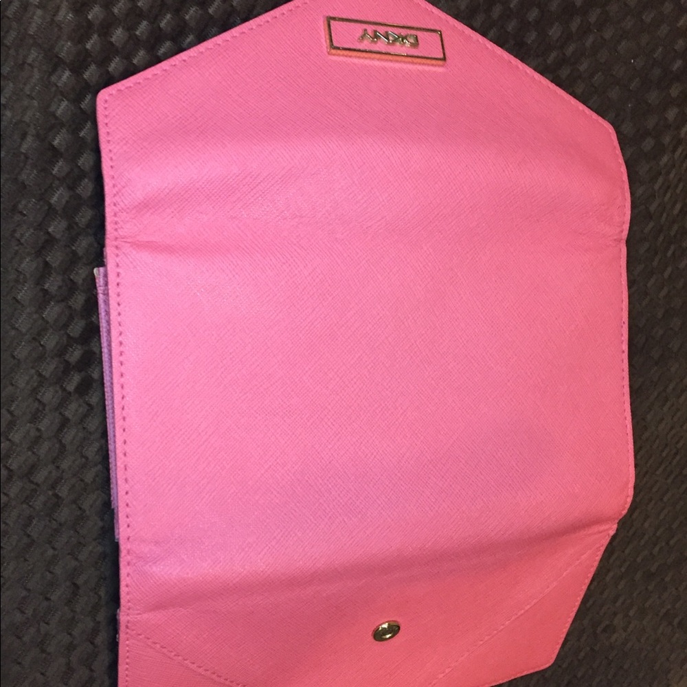 DKNY wallet